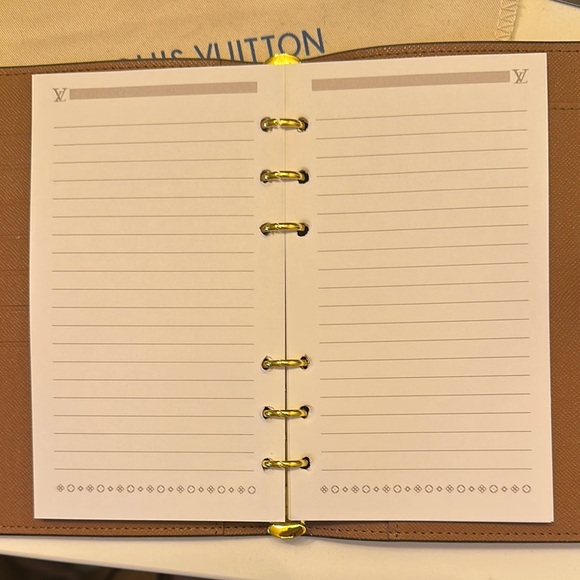 Louis Vuitton Brown and Tan Wallet with Iconic Monogram Pattern - Picture 11 of 13